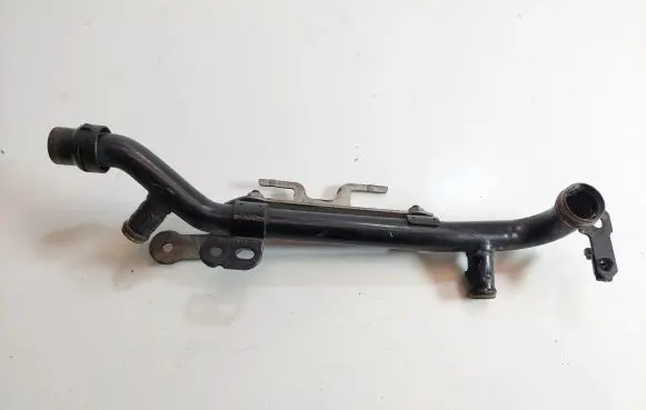 Audi A4 S4 B7 8E 8H Engine coolant pipe/hose 06D121065J