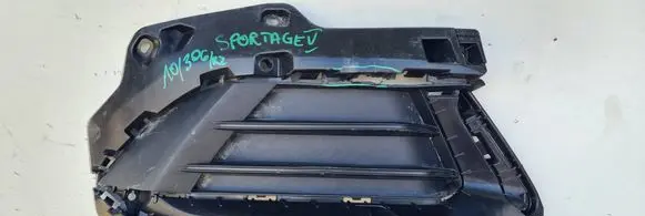 KIA Sportage Front bumper lower grill 86564-R2000