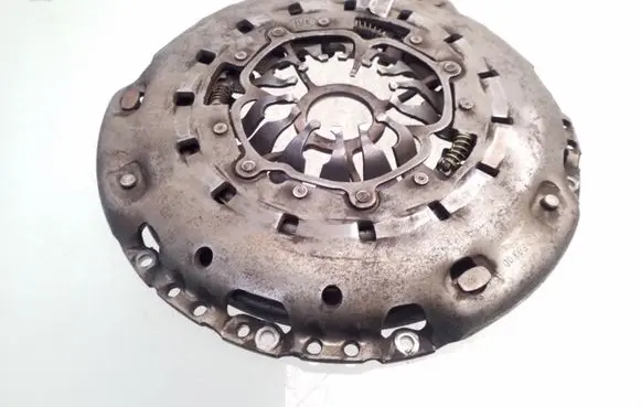 Renault Scenic II - Grand scenic II Pressure plate 8200539510