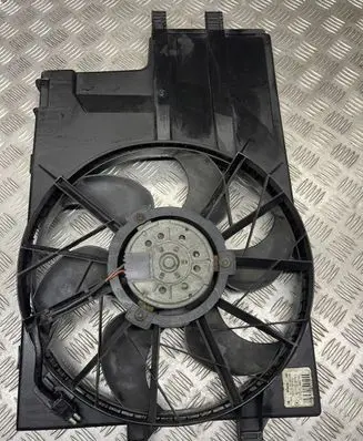Mercedes-Benz A W168 Electric radiator cooling fan 0130303880 685000193