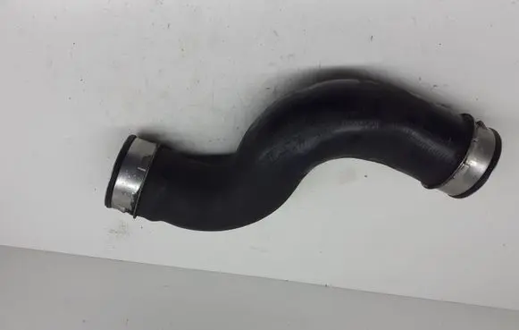 Volkswagen Scirocco Intercooler hose/pipe 5674052