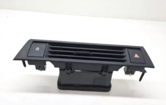 Opel Astra L Dash center air vent grill 9840073980A