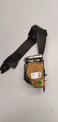 Opel Insignia B Front seatbelt 39106932 565485871