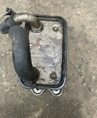 Engine oil radiator