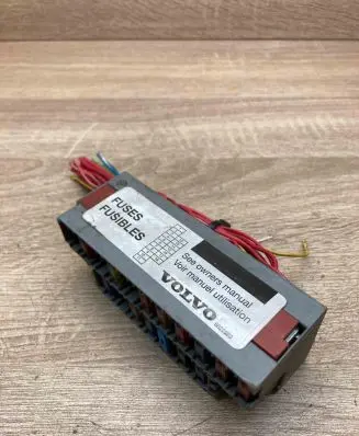 Volvo V70 Fuse module 8622520