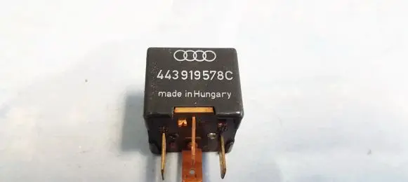 Volkswagen PASSAT B5 Other relay 443919578c 899519