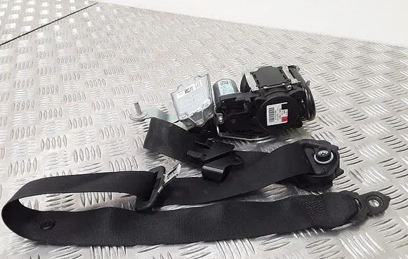 Mercedes-Benz E W212 Front seatbelt 617112100