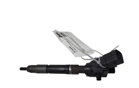 Volvo V40 Fuel injector VEA132370010AAB 0051
