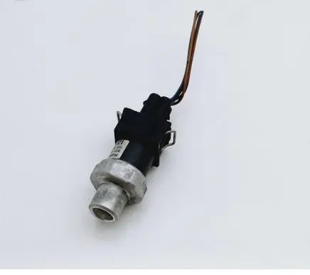 Volkswagen PASSAT B5 Air conditioning (A/C) pressure sensor 8D0959482B