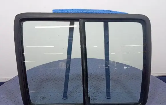 Fiat Doblo Rear side window 