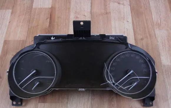 Toyota Camry VIII XV70 Speedometer (instrument cluster) 8380033Y21