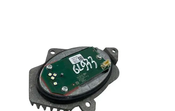 Volkswagen PASSAT B8 Xenon control unit/module 10180010090