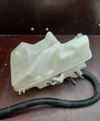 BMW 5 E60 E61 Windshield washer fluid reservoir/tank 7055349 2435576 E13010080