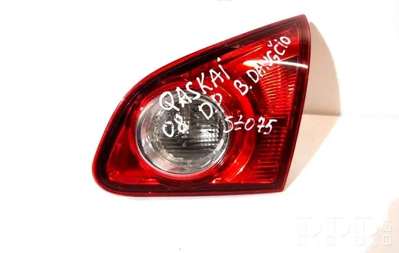 Nissan Qashqai Tailgate rear/tail lights 26550JD800 89071064