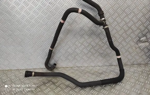 Engine coolant pipe/hose