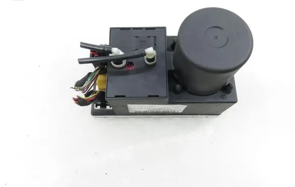 Audi A4 S4 B5 8D Central locking vacuum pump 8L0862257L