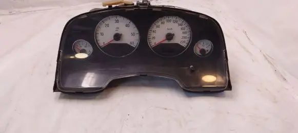 Opel Zafira A Speedometer (instrument cluster) 88311318