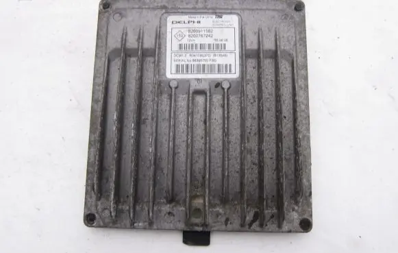 Renault Kangoo I Engine control unit/module 8200911562 8200767242