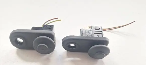 Mitsubishi Pajero Loading door sensor 