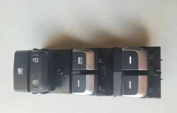 KIA Sportage Electric window control switch 93570F1520 PM52 1908280000251