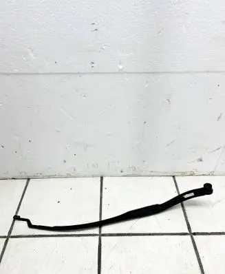 KIA Sportage Front wiper blade arm 