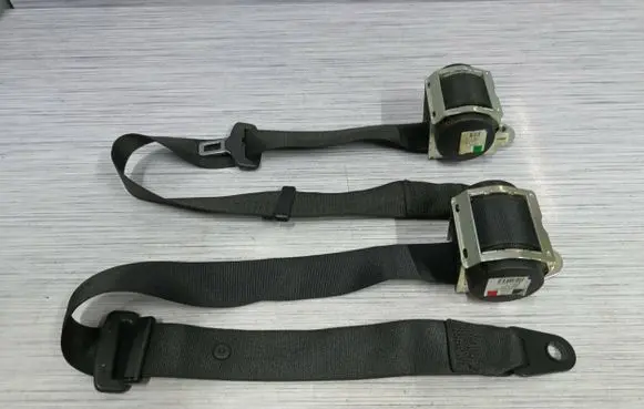 Mini One - Cooper R57 Front seatbelt 9133477 9133478 72119133477