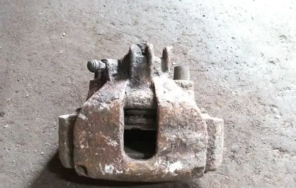 Volvo V70 Front brake caliper