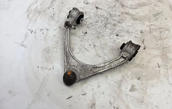 Jaguar XE Front control arm GX733084