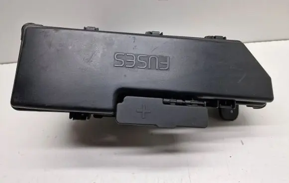 Volvo V70 Fuse box set 9494210