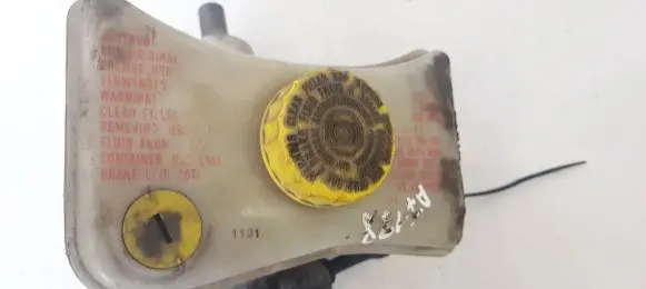 Brake fluid reservoir