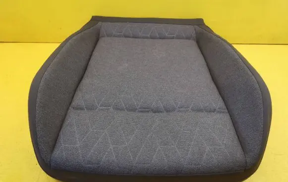 Volkswagen Golf VIII Seat trim 5H0881375