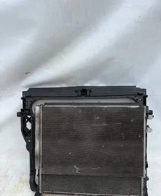 Volkswagen Crafter Radiator set 7C0805588 2N0820411A 2N0121258C