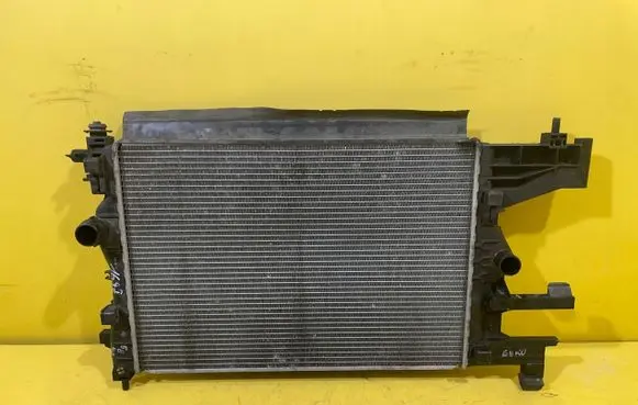 Opel Astra J Coolant radiator 13267655