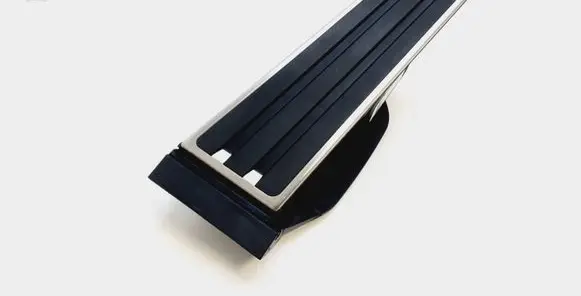 Accelerator throttle pedal
