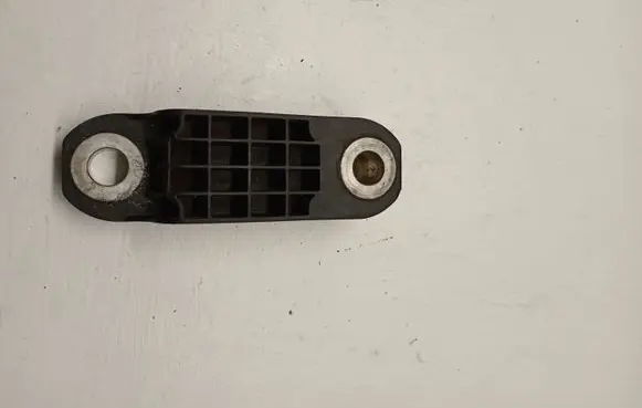 BMW 7 G11 G12 Sway bar bush bracket, front 6861471