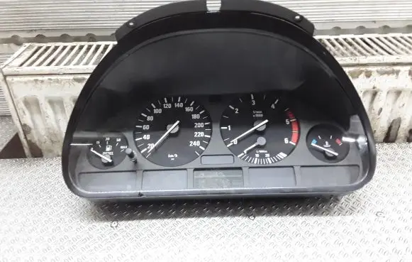 BMW 5 E39 Speedometer (instrument cluster) 62116907018