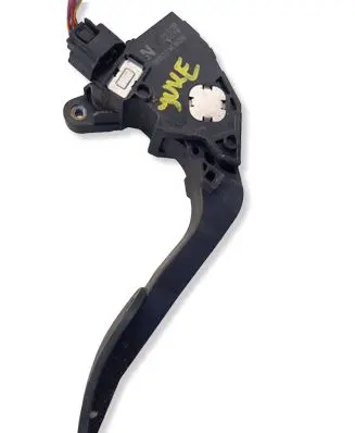 Nissan Juke I F15 Accelerator throttle pedal 180021KM0B