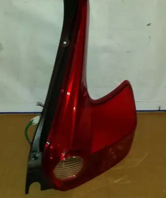 Nissan Juke I F15 Rear/tail lights