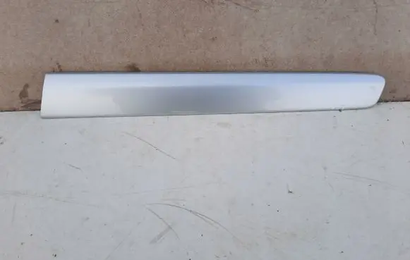 Volkswagen Polo IV 9N3 Rear fender molding trim 6Q3853535A