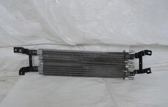 Ford Mondeo MK V Engine oil radiator DS78-7A095-AD