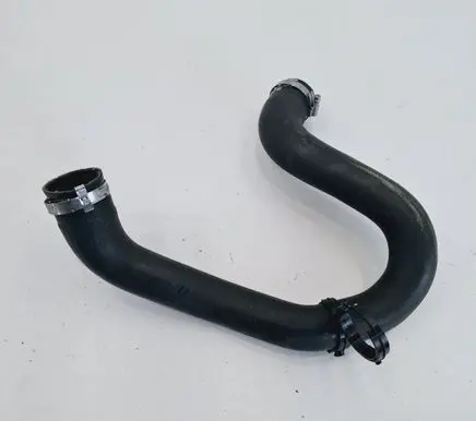 Peugeot 5008 II Intercooler pipe mounting bracket 9820100780