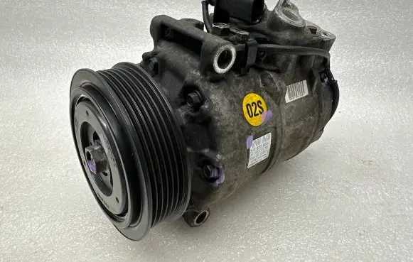 Audi Q7 4L Air conditioning (A/C) compressor (pump) 7L6820803J 7seu17c