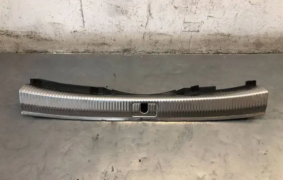 Audi A4 S4 B9 Trunk/boot sill cover protection 8W9864513