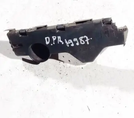 Mazda 2 Front bumper mounting bracket d652500t1
