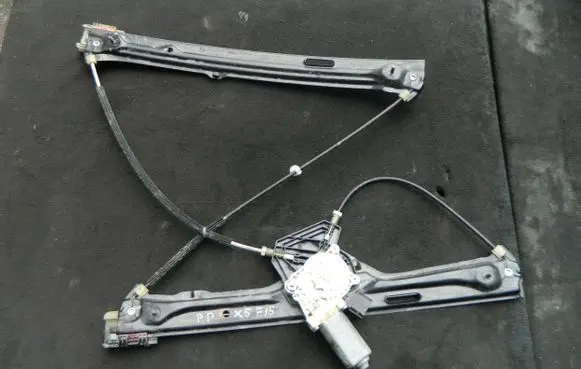 BMW X5 F15 Front door window regulator with motor 7286484