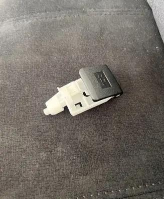 Toyota C-HR I Engine bonnet (hood) release handle 