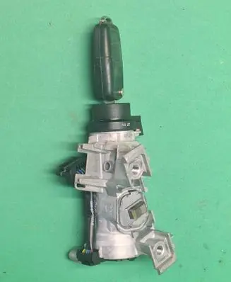 Volkswagen Golf V Ignition lock 1K0905851B