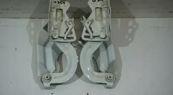 Mercedes-Benz C W206 Engine bonnet/hood hinges 