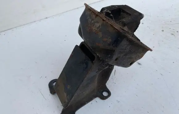 Ford Transit Engine mount bracket