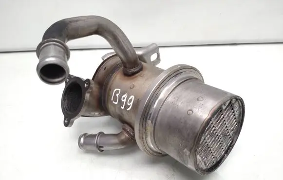 Seat Leon (5F) EGR valve cooler 04L131512BQ 21018411 Y23960015